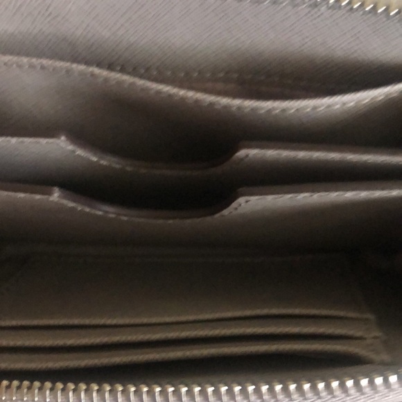 NWOT Michael Kors Wristlet - Picture 7 of 7